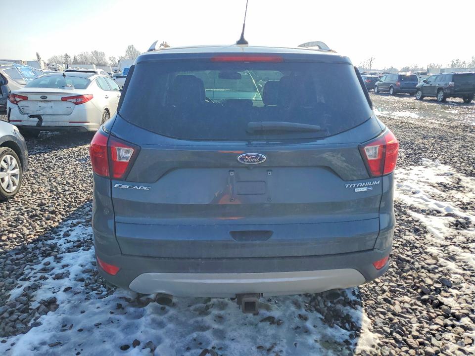 Photo 6 from auction – 2019 FORD ESCAPE with VIN 1FMCU9J9XKUB77049