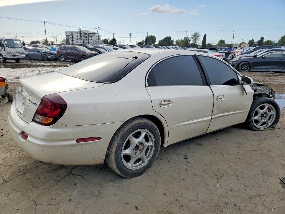 Photo 3 from auction – 2003 OLDSMOBILE AURORA with VIN 1G3GS64CX34137833