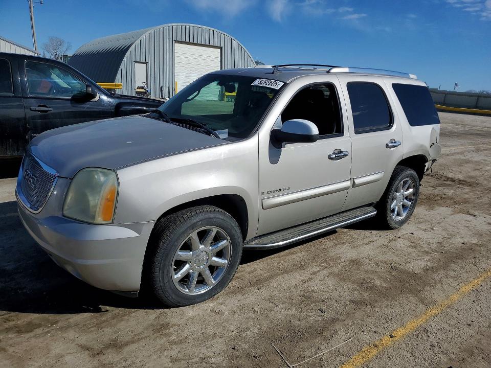 GMC YUKON 2007 with VIN 1GKFK63807J156542 - Photo from auction