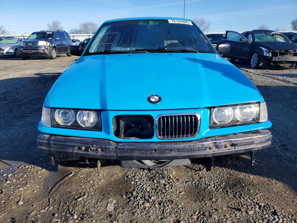 Photo 5 from auction – 1995 BMW 325 I with VIN WBACB3327SFE22885
