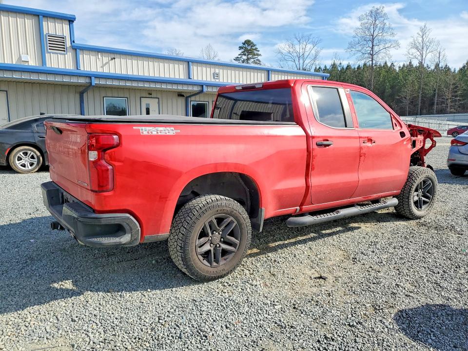 Photo 3 from auction – 2019 CHEVROLET SILVERADO with VIN 1GCRYCEF6KZ219221