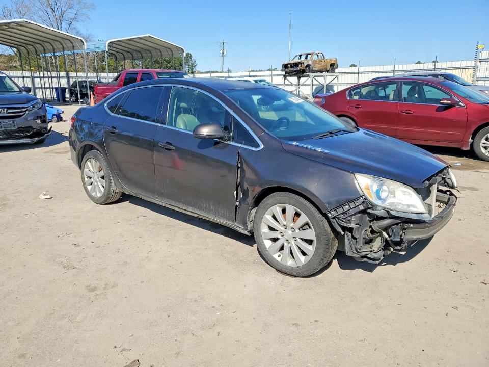 Photo 4 from auction – 2015 BUICK VERANO with VIN 1G4PP5SK2F4219528