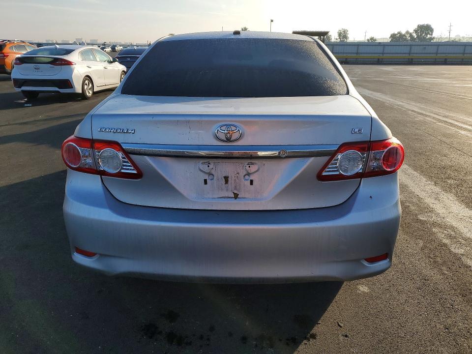 Photo 6 from auction – 2011 TOYOTA COROLLA with VIN JTDBU4EE6B9141923