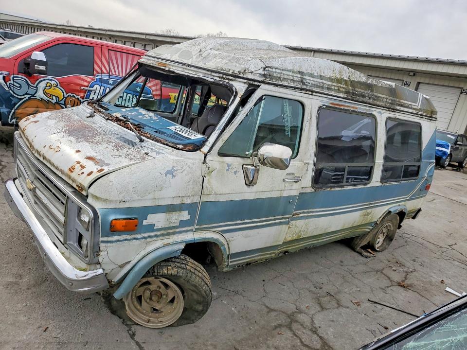 CHEVROLET G20 1989 with VIN 1GBEG25K5K7151082 - Photo from auction