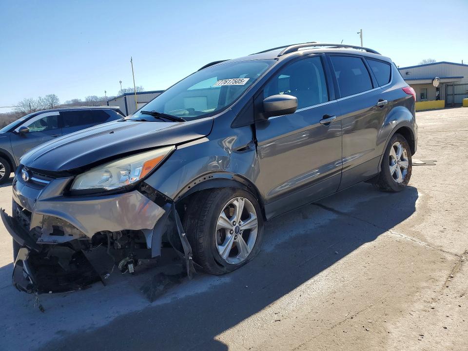 FORD ESCAPE 2013 with VIN 1FMCU0GX6DUD03847 - Photo from auction