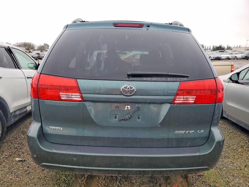 Photo 6 from auction – 2004 TOYOTA SIENNA with VIN 5TDZA23C14S076299