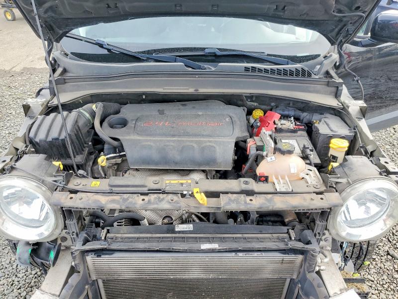 Photo 12 from auction – 2018 JEEP RENEGADE with VIN ZACCJBBB6JPH70235