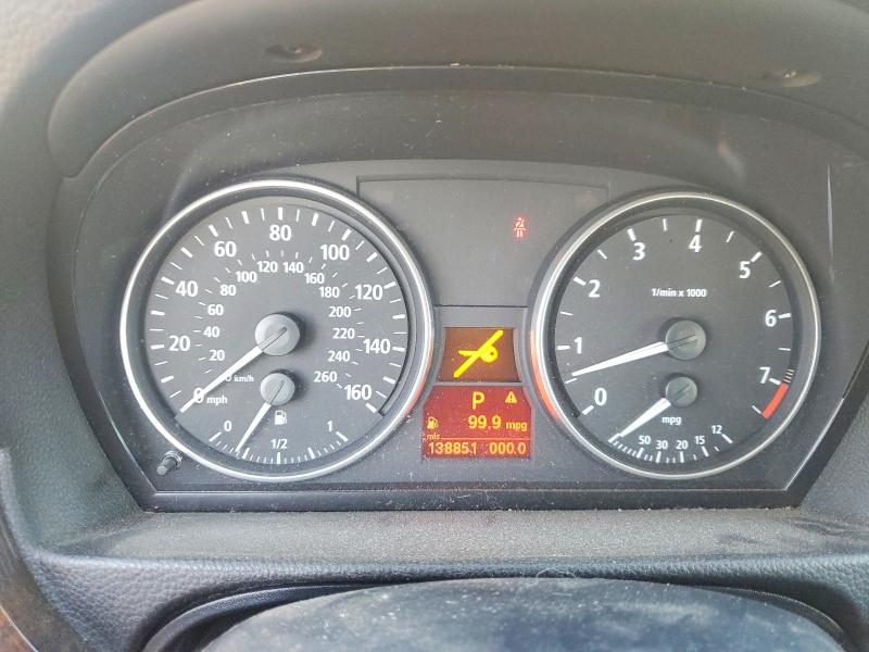 Photo 9 from auction – 2006 BMW 325 with VIN WBAVB17536NK36514