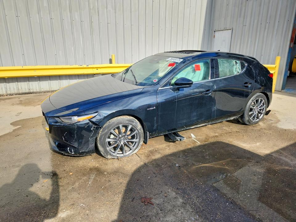 MAZDA 3 2023 with VIN JM1BPAMMXP1605560 - Photo from auction