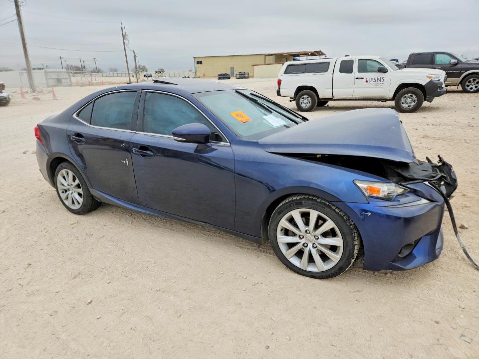 Photo 4 from auction – 2015 LEXUS IS with VIN JTHBF1D27F5074017