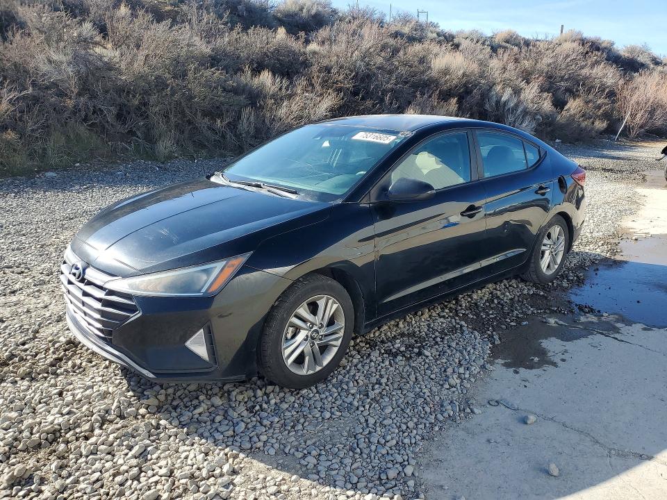 HYUNDAI ELANTRA SE 2019 with VIN KMHD84LFXKU782896 - Photo from auction