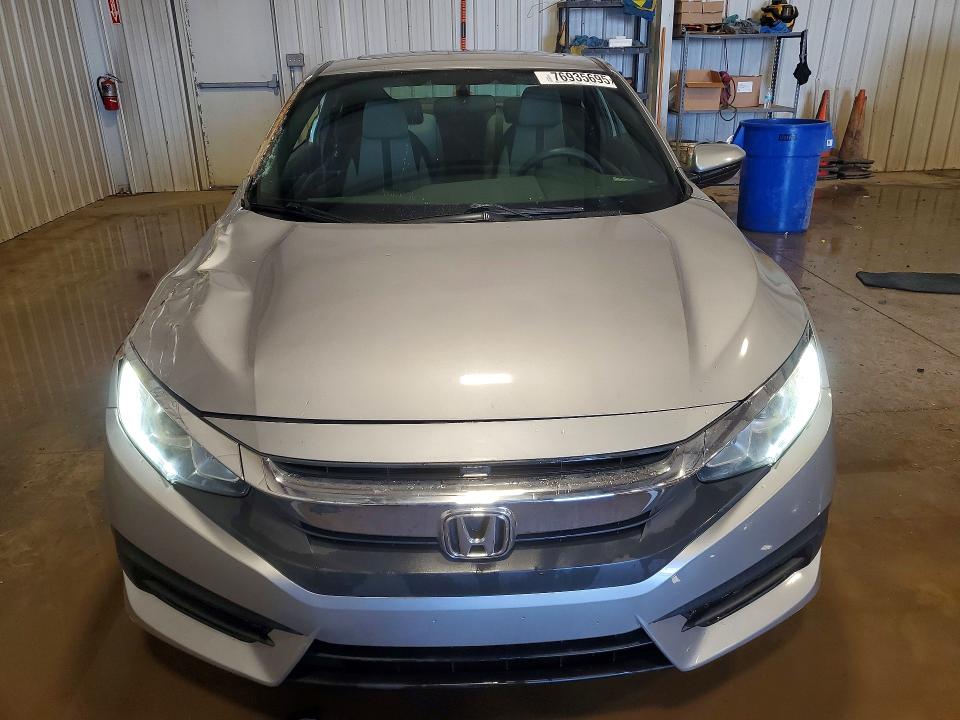 Photo 5 from auction – 2016 HONDA CIVIC with VIN 2HGFC4B02GH307361