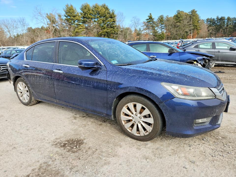 Photo 4 from auction – 2014 HONDA ACCORD with VIN 1HGCR2F85EA205201