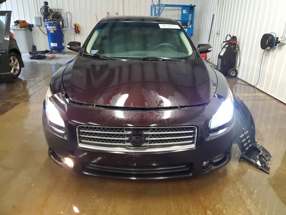 Photo 5 from auction – 2011 NISSAN MAXIMA with VIN 1N4AA5AP2BC820095