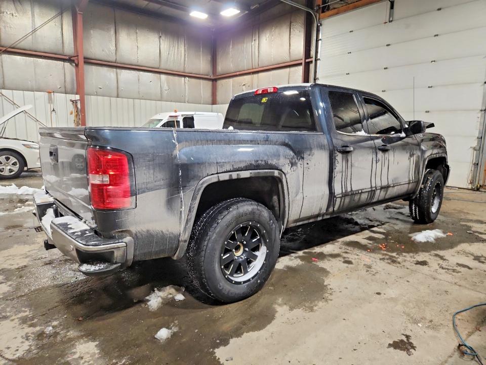 Photo 3 from auction – 2017 GMC SIERRA with VIN 1GTV2MEC9HZ138072