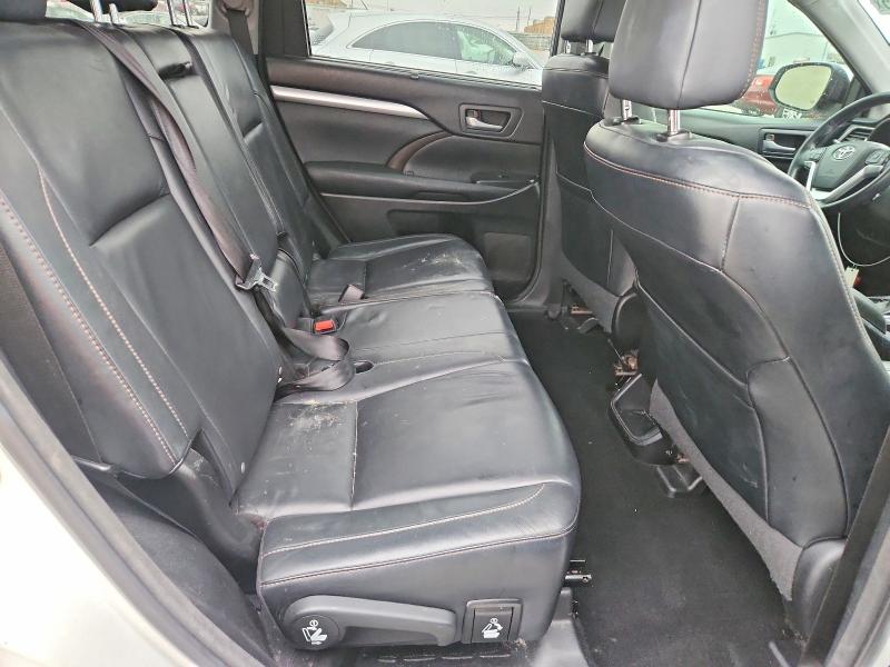 Photo 10 from auction – 2015 TOYOTA HIGHLANDER with VIN 5TDKKRFH3FS067573