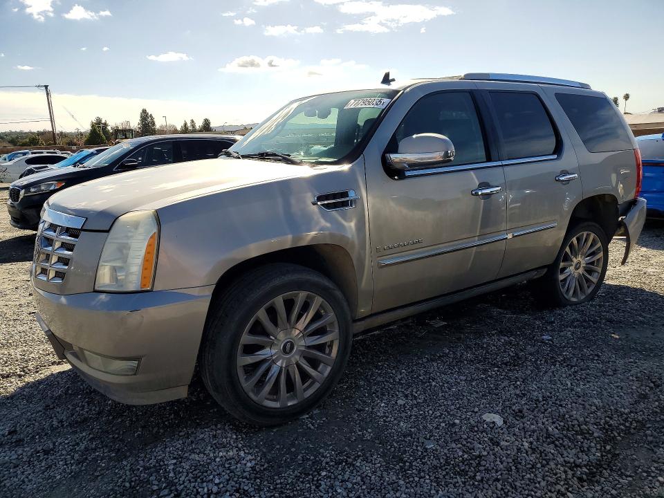 CADILLAC ESCALADE 2008 with VIN 1GYFK63878R148575 - Photo from auction