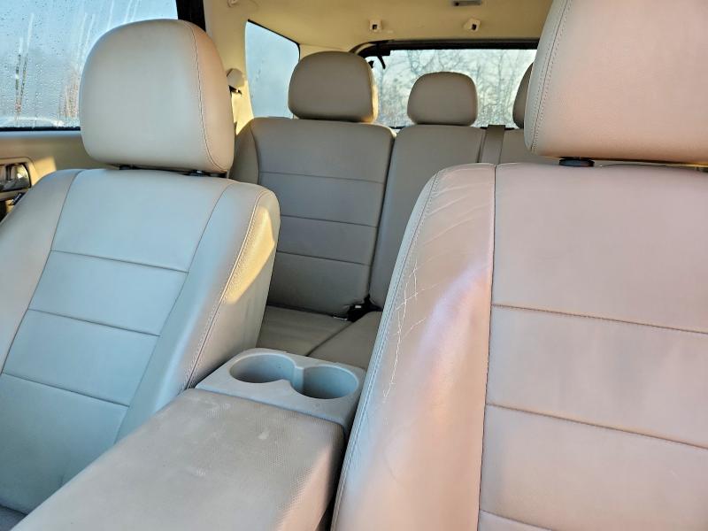Photo 10 from auction – 2010 FORD ESCAPE with VIN 1FMCU5K36AKA77348