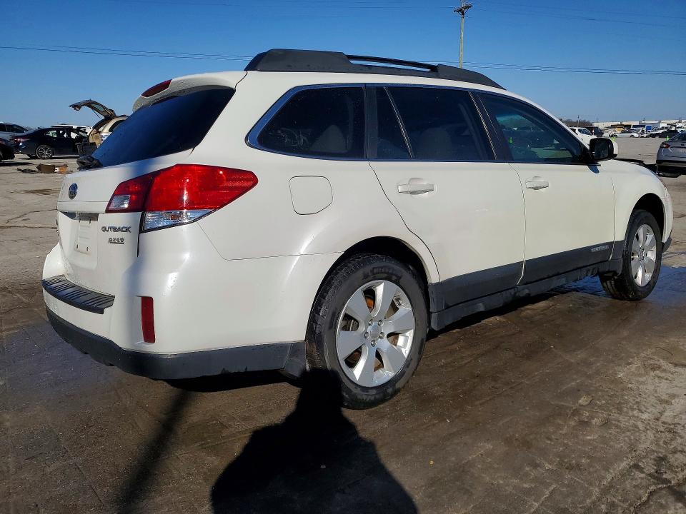 Photo 3 from auction – 2011 SUBARU OUTBACK 2. with VIN 4S4BRBCC2B3356995