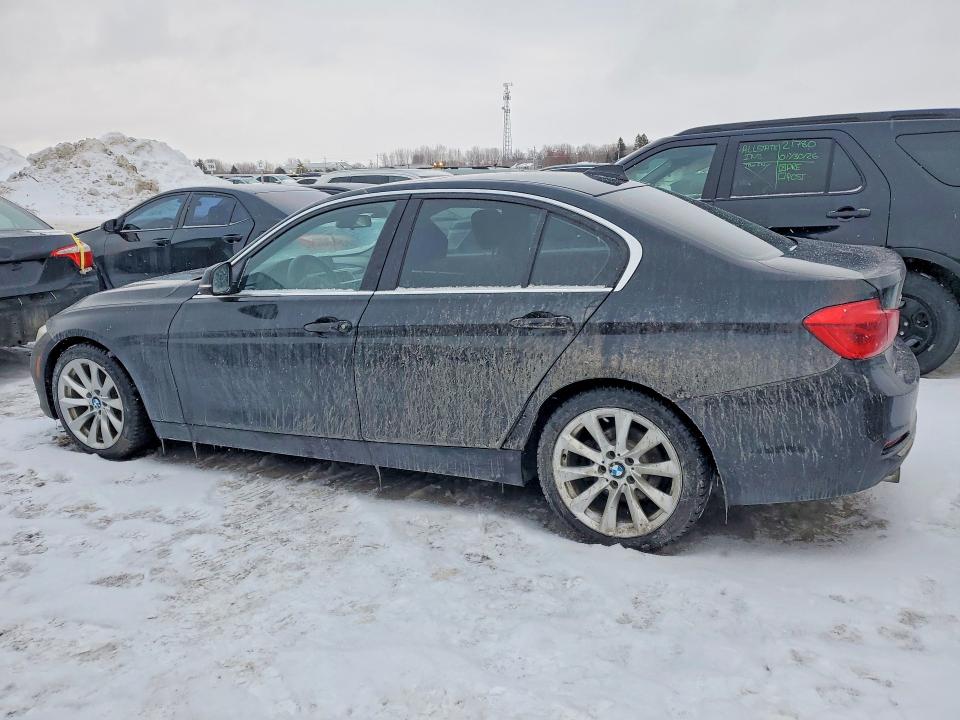 Zdjęcie 2 z aukcji – 2017 BMW 320 XI z VIN WBA8E5G35HNU43029