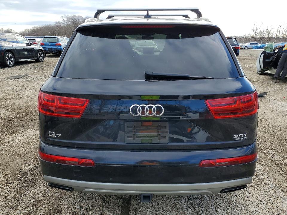 Photo 6 from auction – 2017 AUDI Q7 with VIN WA1LAAF72HD006790