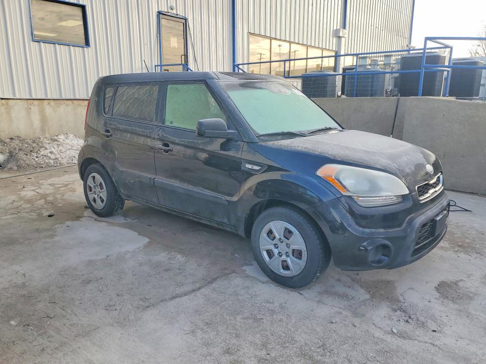 Photo 4 from auction – 2013 KIA SOUL with VIN KNDJT2A50D7604162