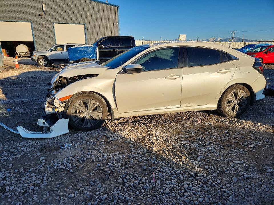 HONDA CIVIC EX 2017 with VIN SHHFK7H55HU233686 - Photo from auction