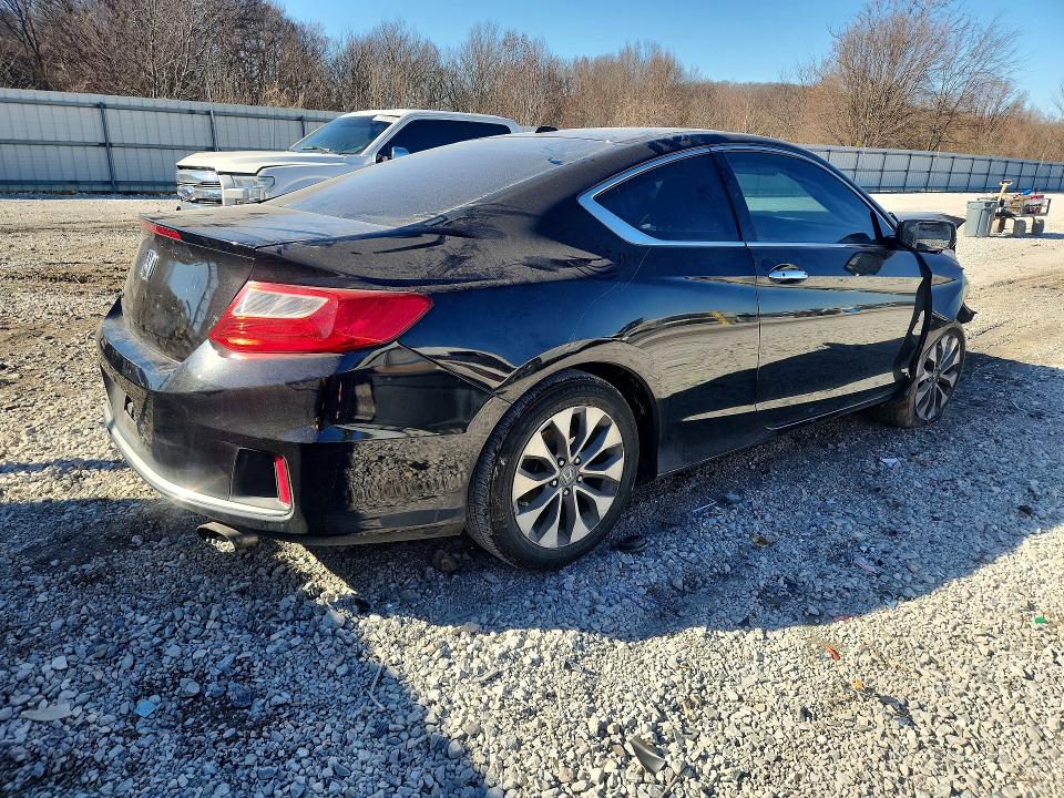 Photo 3 from auction – 2015 HONDA ACCORD with VIN 1HGCT1B80FA013798