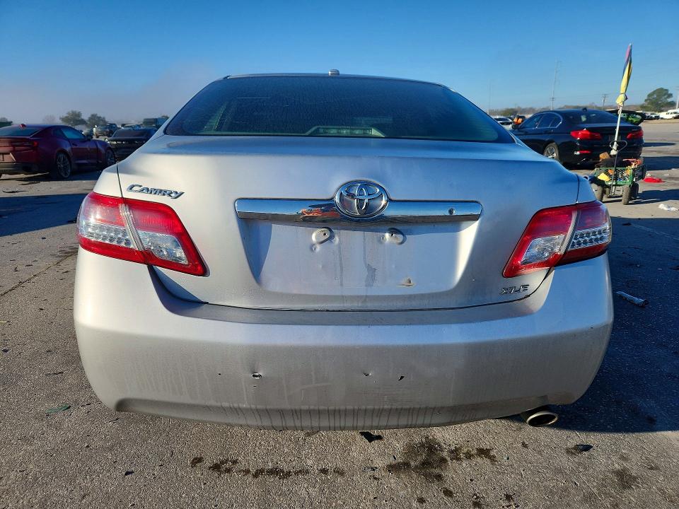 Photo 6 from auction – 2011 TOYOTA CAMRY with VIN 4T4BF3EK0BR109574
