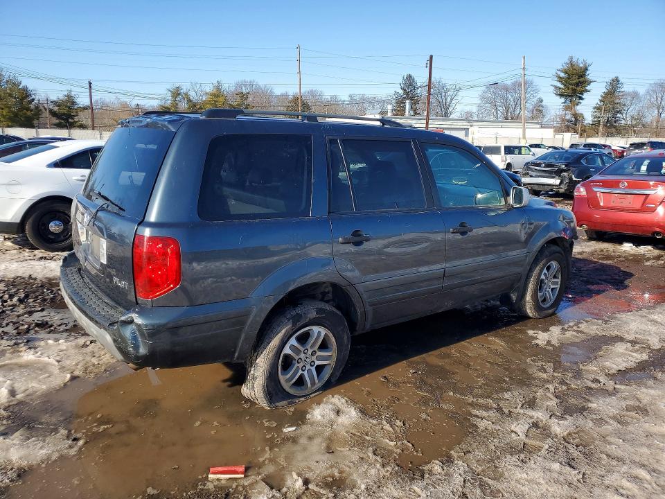 Photo 3 from auction – 2005 HONDA PILOT with VIN 5FNYF18555B029042