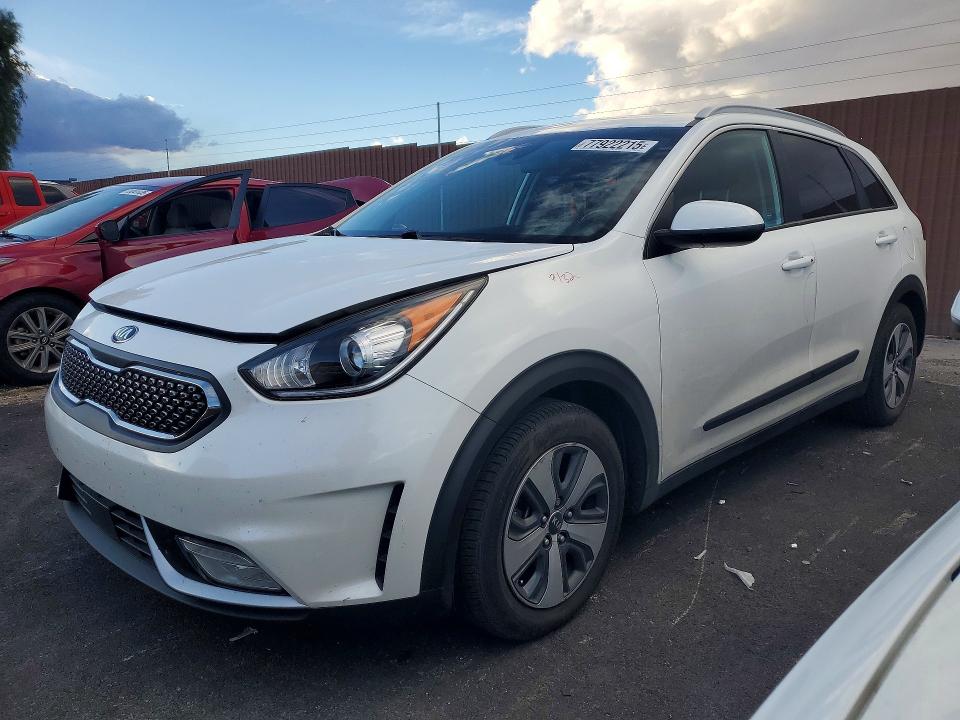 KIA NIRO 2017 with VIN KNDCB3LC2H5062898 - Photo from auction