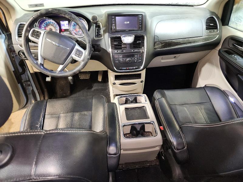 Photo 8 from auction – 2013 CHRYSLER TOWN & COU with VIN 2C4RC1CG8DR541466