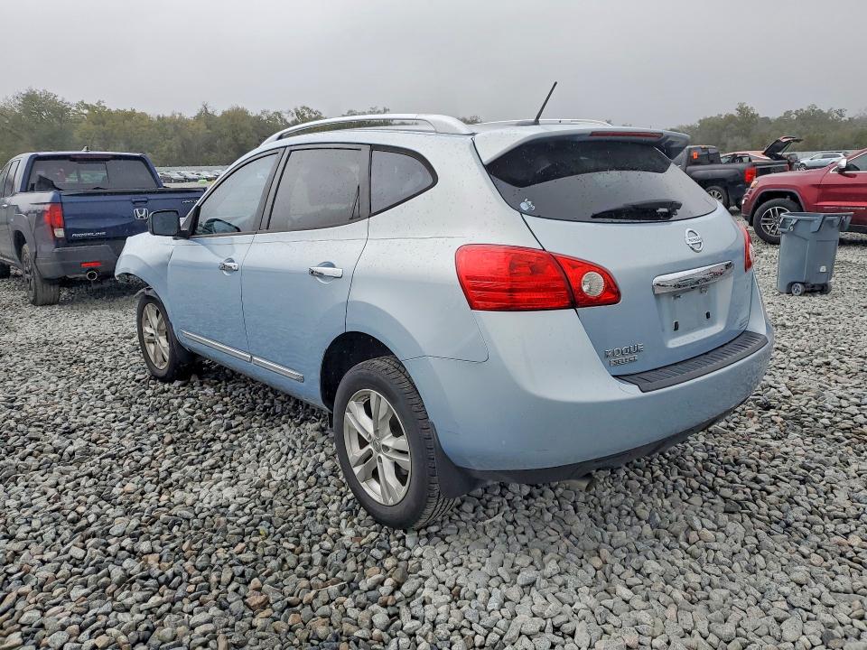 Photo 2 from auction – 2015 NISSAN ROGUE SELECT with VIN JN8AS5MT7FW156756