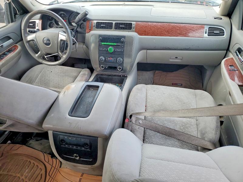 Photo 8 from auction – 2007 GMC YUKON XL with VIN 1GKFC16057J232486
