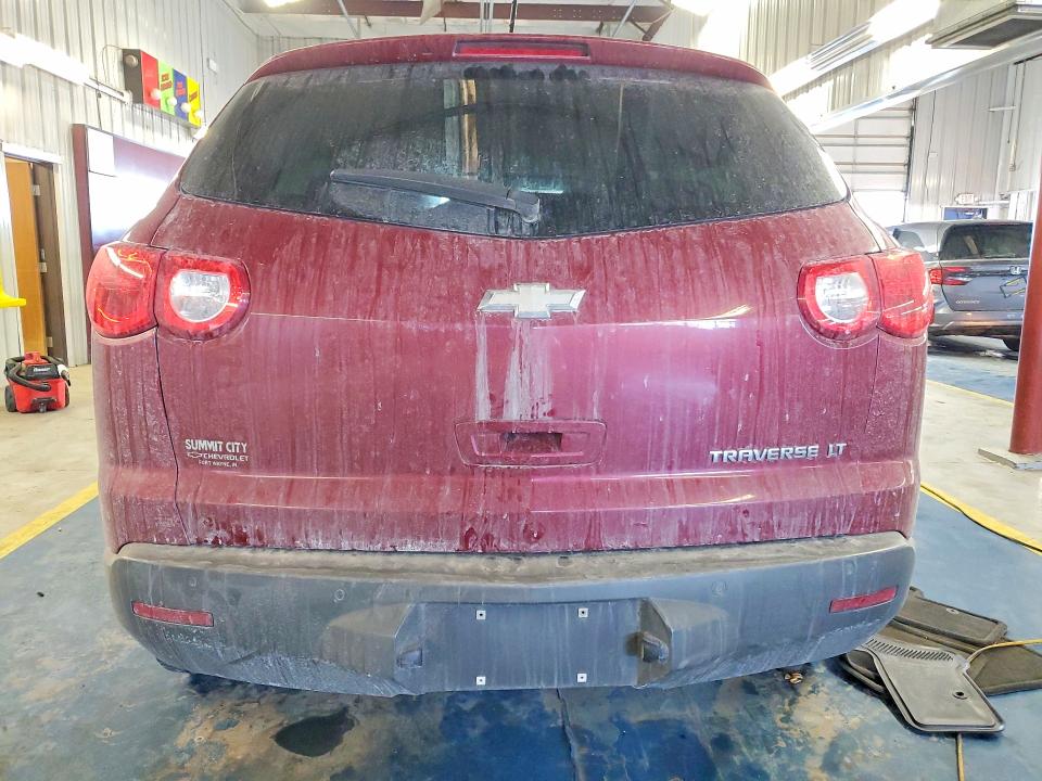 Photo 6 from auction – 2011 CHEVROLET TRAVERSE with VIN 1GNKRGED4BJ153410