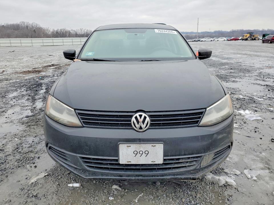 Photo 5 from auction – 2013 VOLKSWAGEN JETTA BASE with VIN 3VW2K7AJ3DM258385
