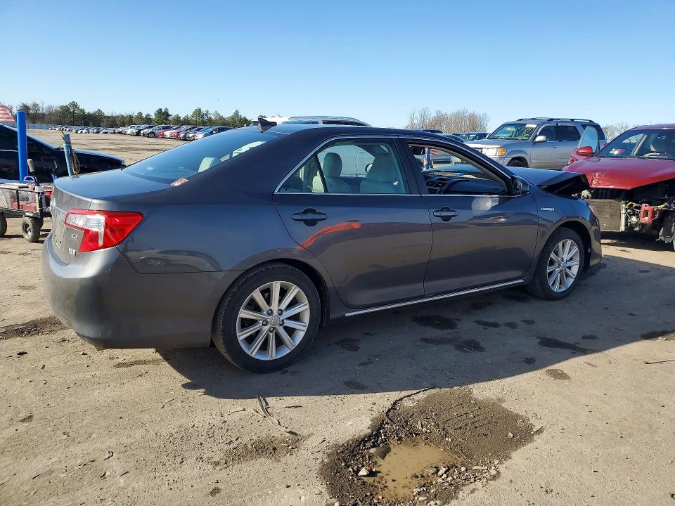 Photo 3 from auction – 2012 TOYOTA CAMRY with VIN 4T1BD1FK7CU021013