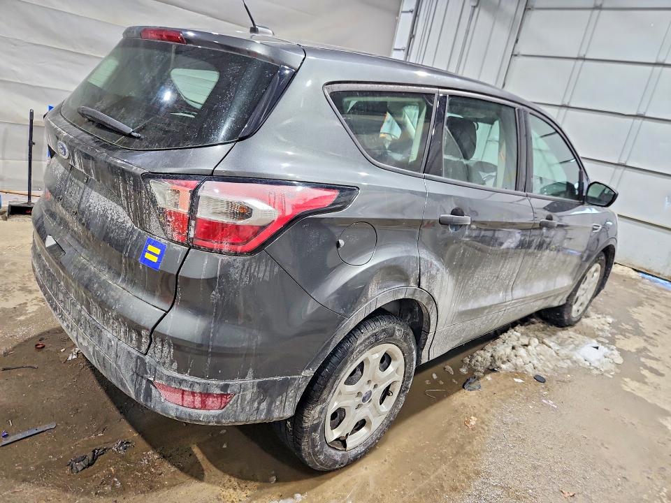Photo 3 from auction – 2017 FORD ESCAPE with VIN 1FMCU0F76HUC18675