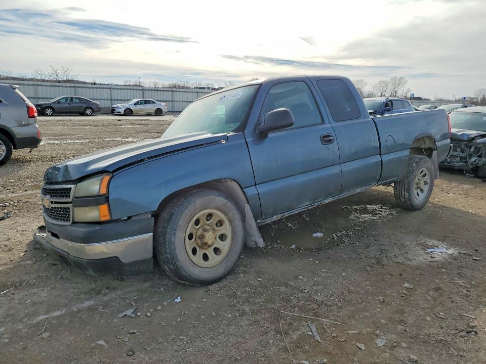 CHEVROLET SILVERADO 2006 with VIN 1GCEC19Z36Z295927 - Photo from auction