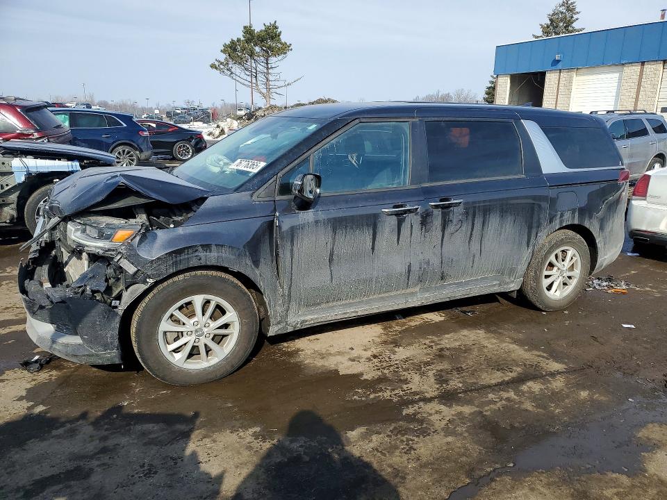 KIA CARNIVAL 2022 with VIN KNDNB4H36N6130925 - Photo from auction