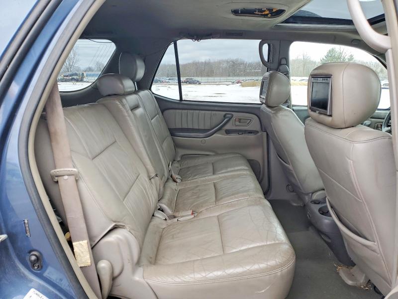 Photo 11 from auction – 2005 TOYOTA SEQUOIA LI with VIN 5TDBT48A75S236959
