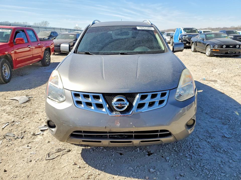 Photo 5 from auction – 2013 NISSAN ROGUE with VIN JN8AS5MV8DW136787