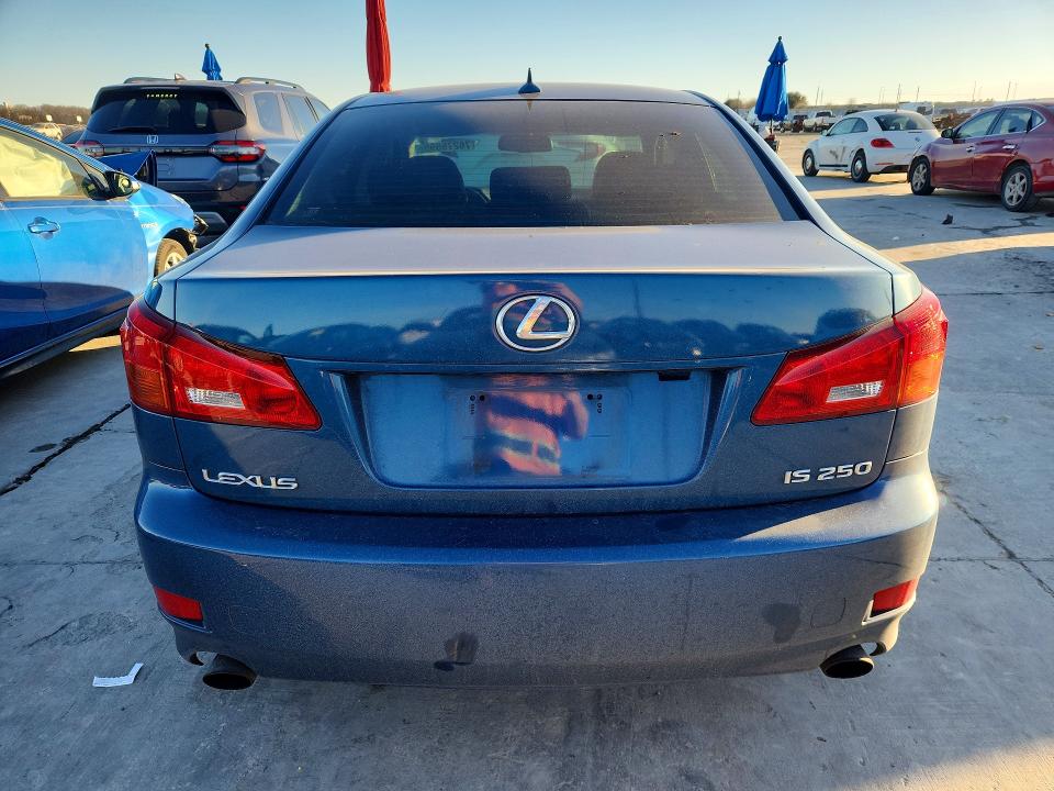 Photo 6 from auction – 2007 LEXUS IS with VIN JTHBK262872040587