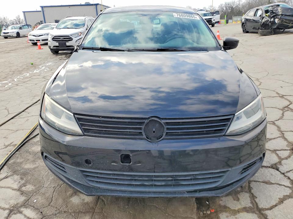 Photo 5 from auction – 2014 VOLKSWAGEN JETTA with VIN 3VW2K7AJ5EM435147