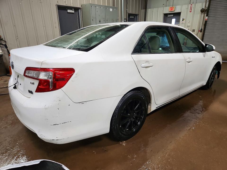 Photo 3 from auction – 2014 TOYOTA CAMRY with VIN 4T1BD1FK8EU110642