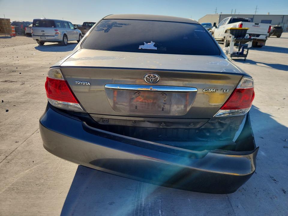Photo 6 from auction – 2005 TOYOTA CAMRY with VIN 4T1BE30K65U942532