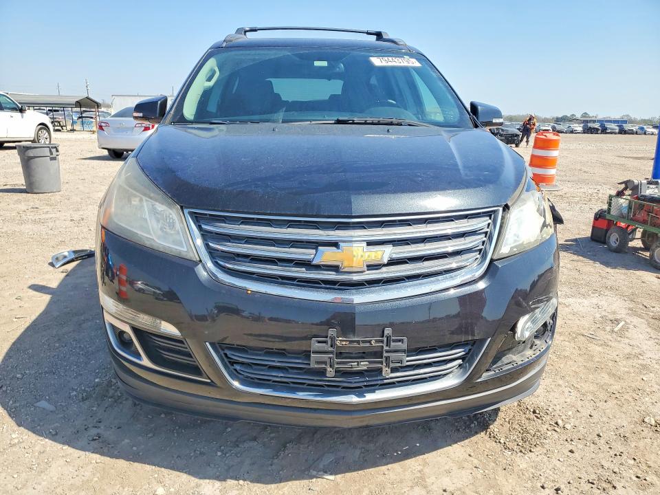 Photo 5 from auction – 2015 CHEVROLET TRAVERSE with VIN 1GNKVHKD0FJ214019