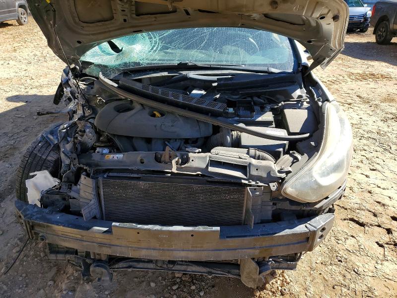 Photo 11 from auction – 2014 HYUNDAI ELANTRA with VIN KMHDH4AE0EU030283