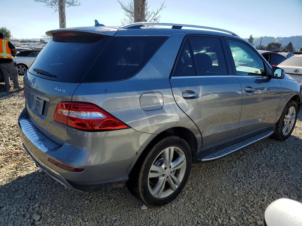 Photo 3 from auction – 2012 MERCEDES-BENZ ML 350 4MA with VIN 4JGDA5HB8CA036613