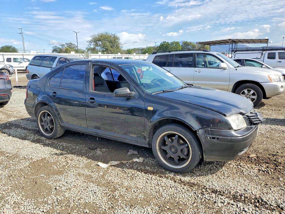 Photo 4 from auction – 2000 VOLKSWAGEN JETTA GL with VIN 3VWRC29M1YM050153